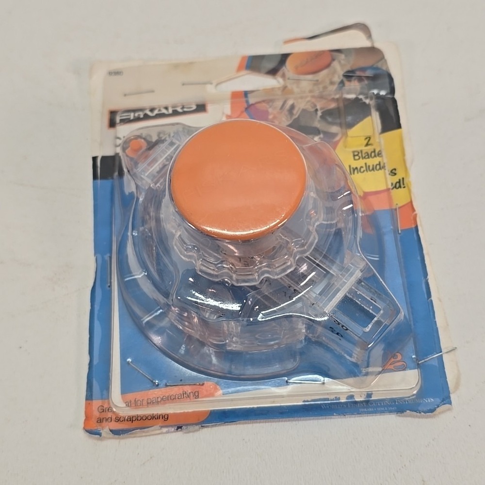 Fiskars Circle Cutter Scrapbooking Tool Clear and Orange Rotary Cutter  3" Di
